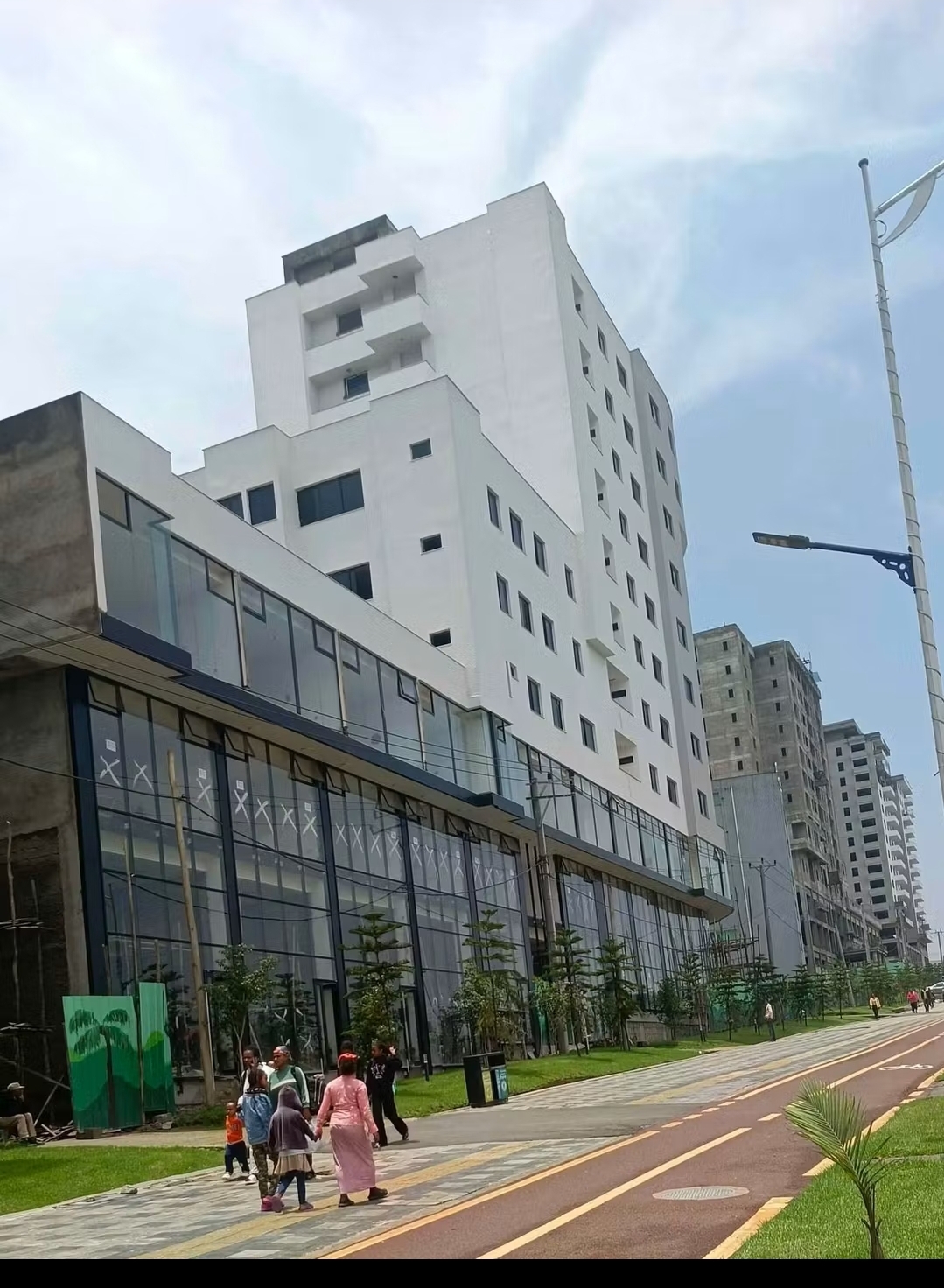 የሚሸጥ ሡቅ - Image 2