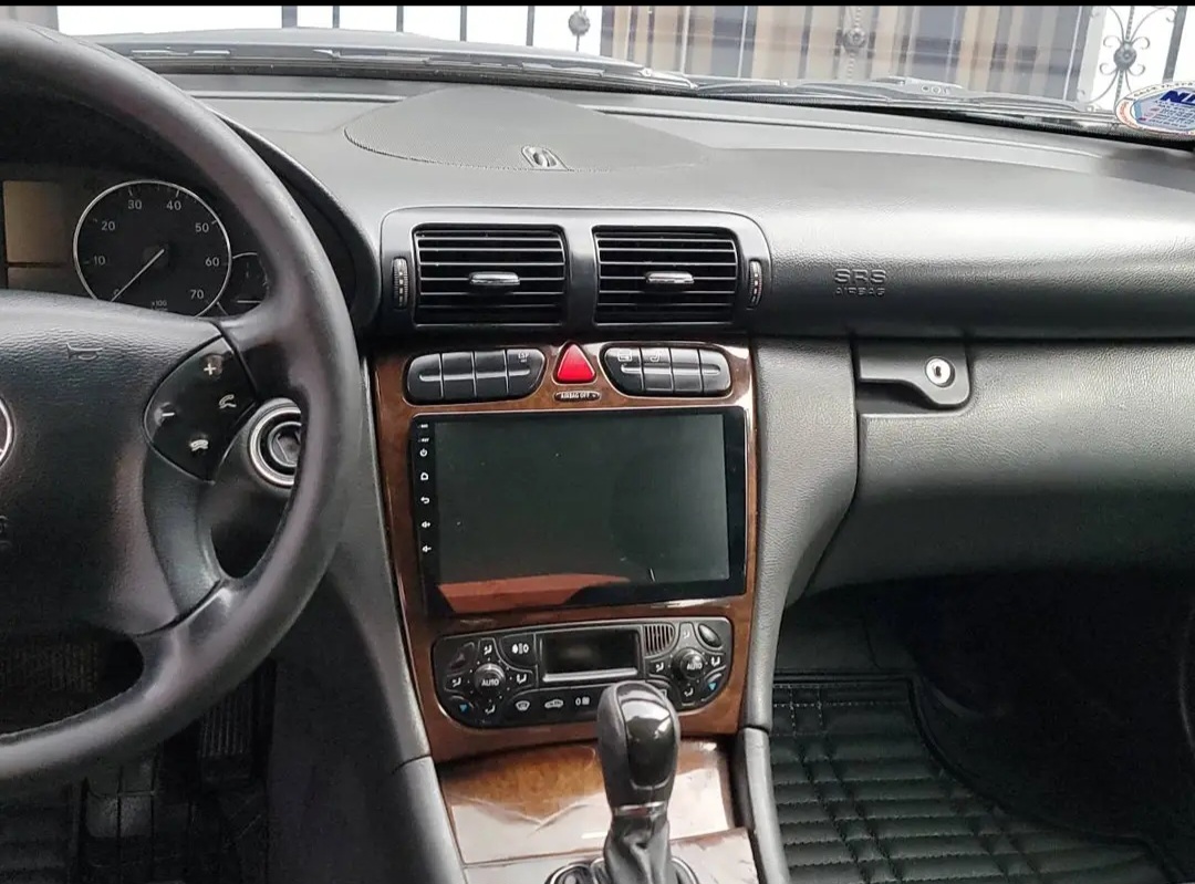 Car for sales - Image 2