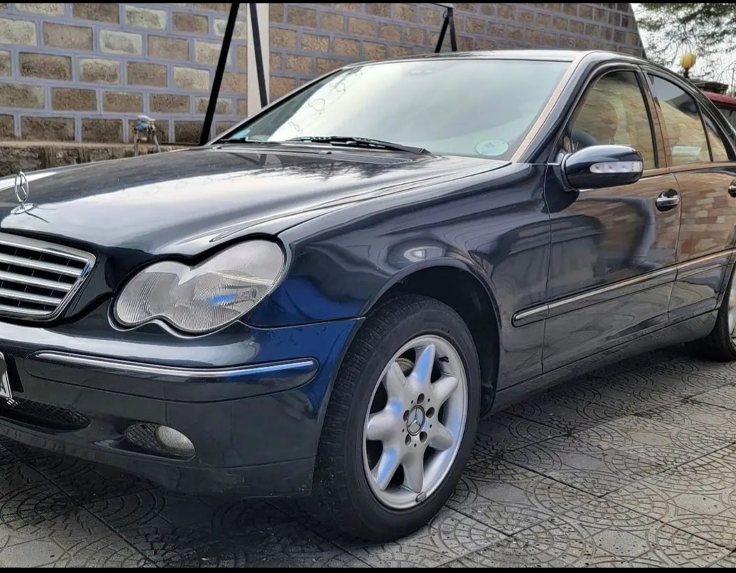 Car for sales - Image 3